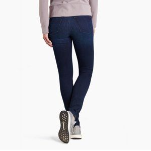 KUHL 9" Kontour Flex Denim Skinny Stretch 8 Short Rise NWT